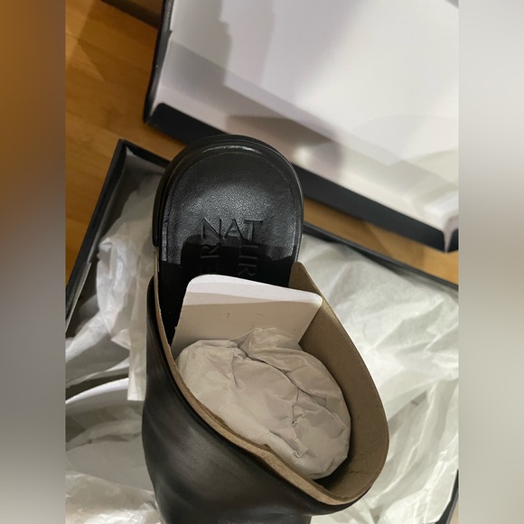 Naturalizer Black Chunky Heels - Gen Connect Leather Heels Clogs - Picture 6 of 6